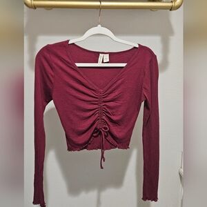 Sky & Sparrow Maroon Ruched Crop Top